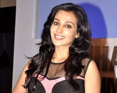 Flora Saini