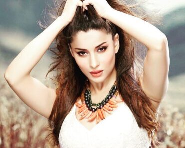 Nyra Banerjee