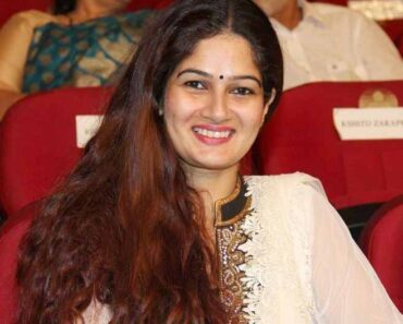Resham Tipnis