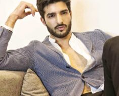 Rohman Shawl