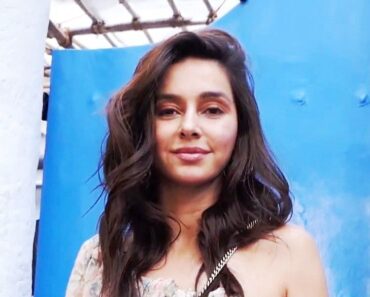 Shibani Dandekar Biography, Age, Boyfriend, Family, Wiki 2 Shibani Dandekar