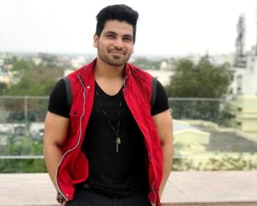 Shiv Thakare